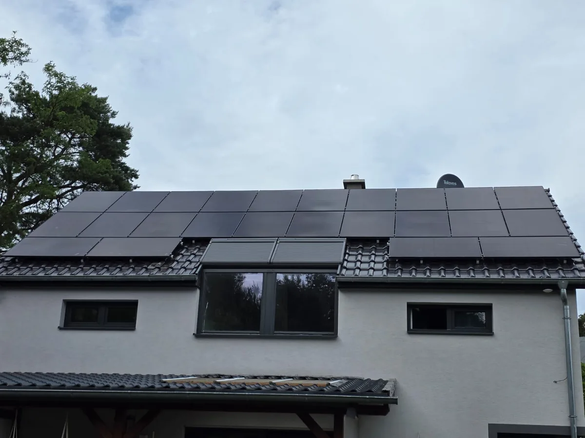 Solaranlage 11 kWp in Grünheide — GFK Solar Referenzprojekt